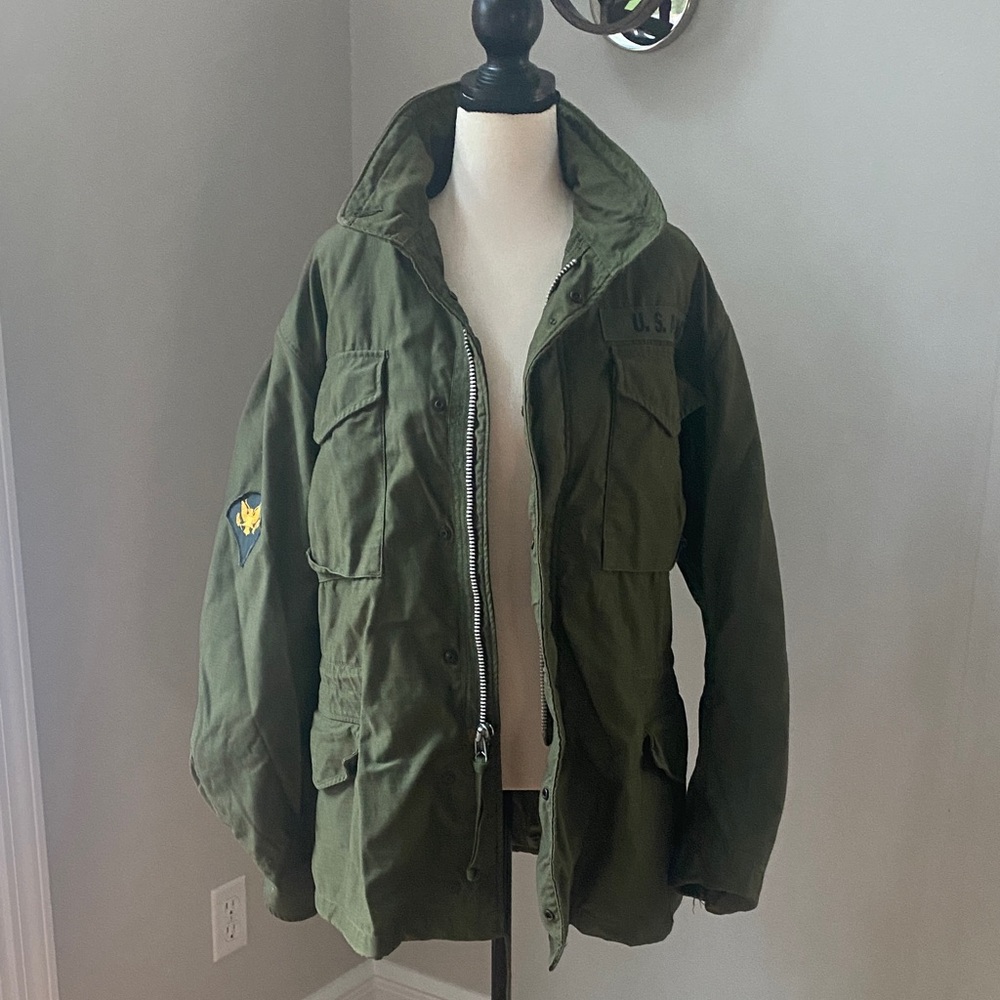 Vintage US Army size small men’s field coat with hood  M-65 cotton Vietnam